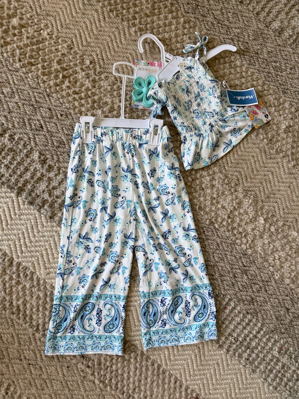 btween white & Blue Floral Paisley 3 Piece pants outfit 3t nwt